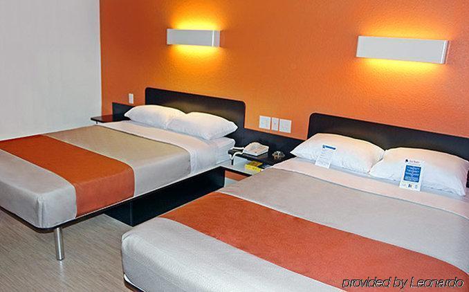 Motel 6-Camarillo, Ca Екстер'єр фото