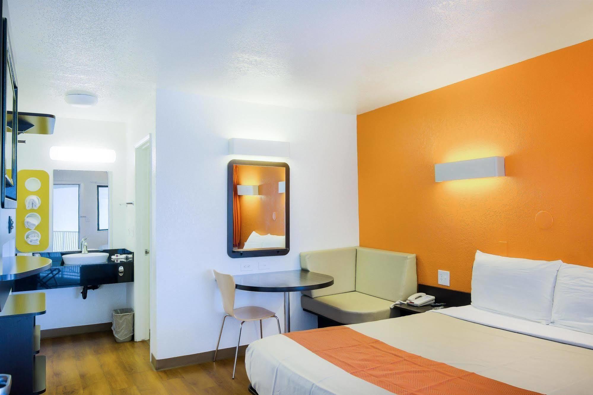 Motel 6-Camarillo, Ca Екстер'єр фото