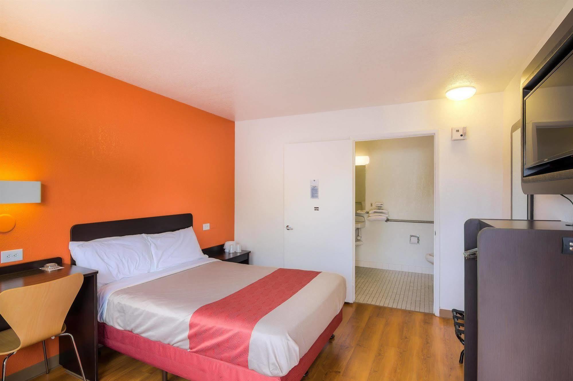 Motel 6-Camarillo, Ca Екстер'єр фото