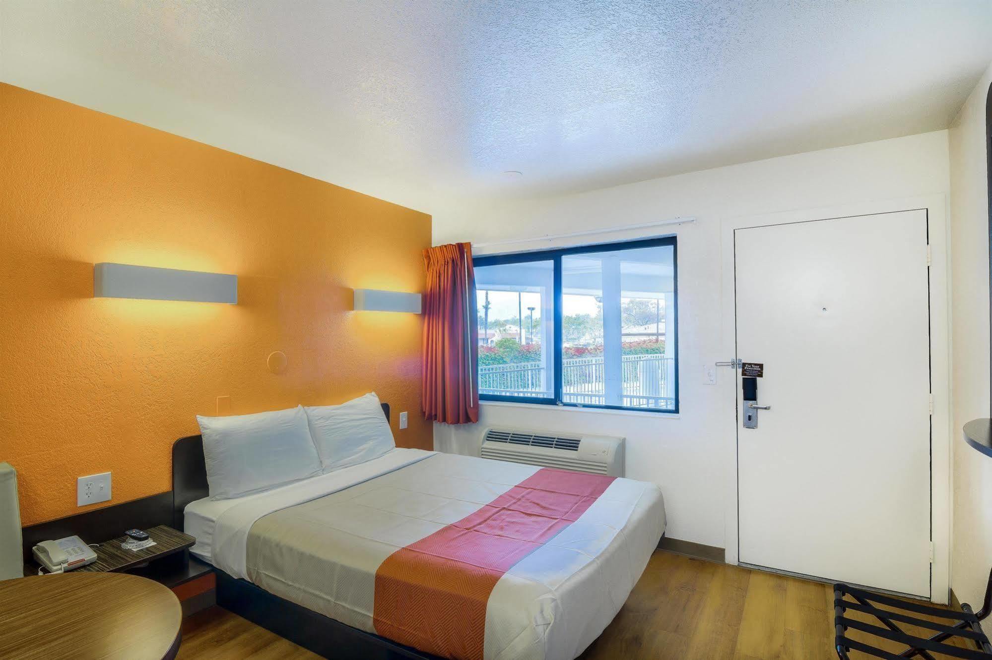 Motel 6-Camarillo, Ca Екстер'єр фото